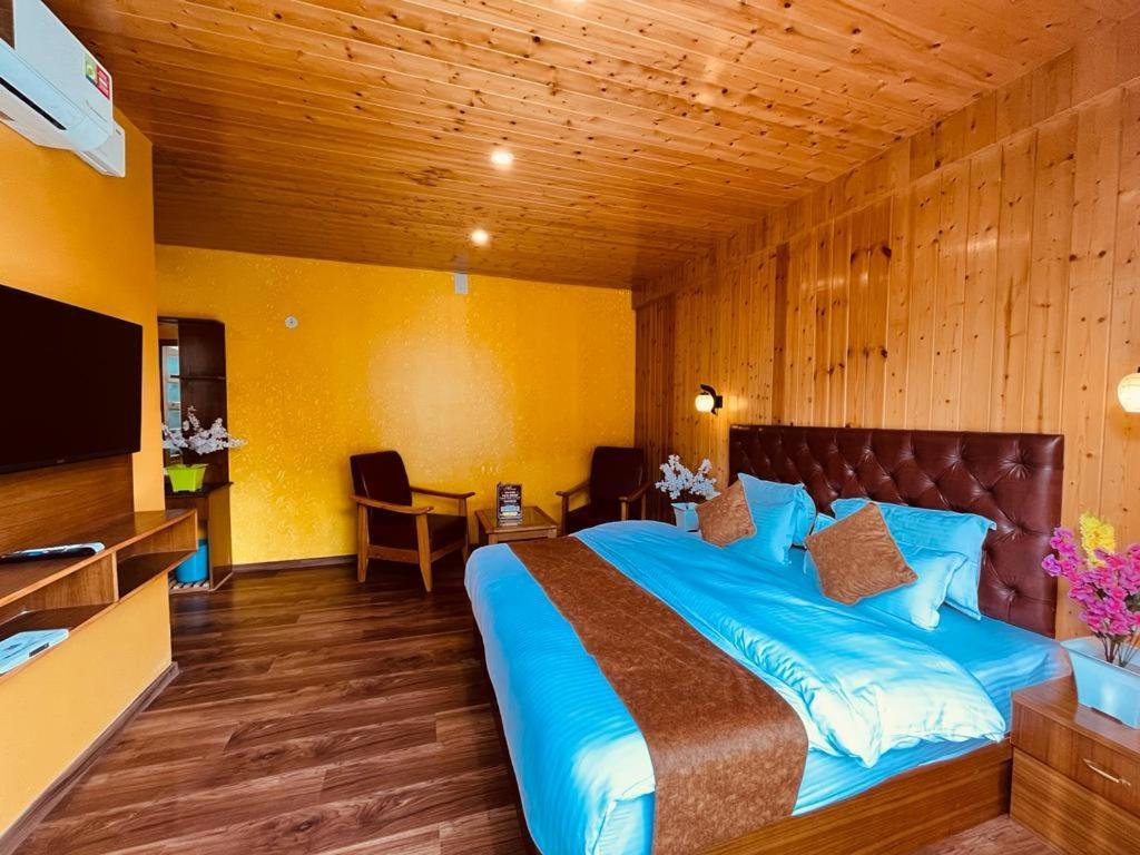 Tata Vista Resort Mall Road Manali - Centrally Heated & Air Cooled Buitenkant foto